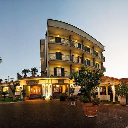 Hotel Ristorante Donato Calvizzano Esterno foto