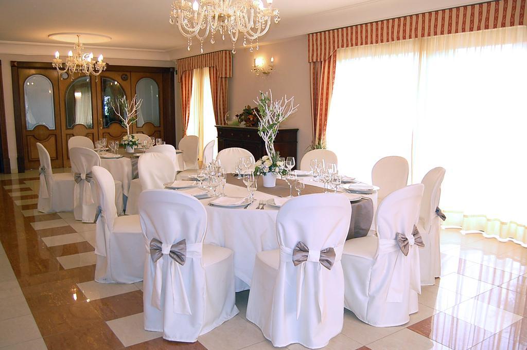 Hotel Ristorante Donato Calvizzano Esterno foto