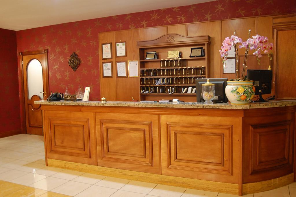 Hotel Ristorante Donato Calvizzano Esterno foto
