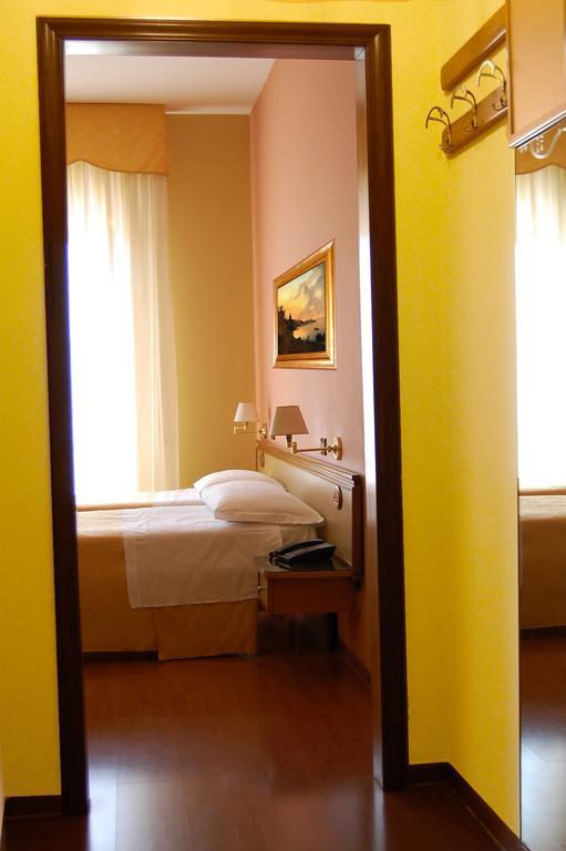 Hotel Ristorante Donato Calvizzano Esterno foto