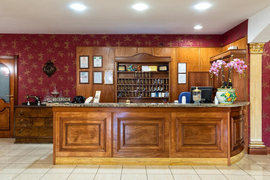 Hotel Ristorante Donato Calvizzano Esterno foto