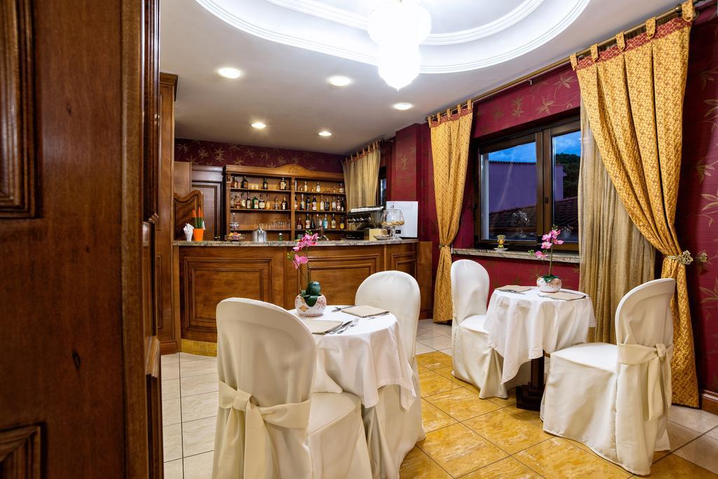 Hotel Ristorante Donato Calvizzano Esterno foto