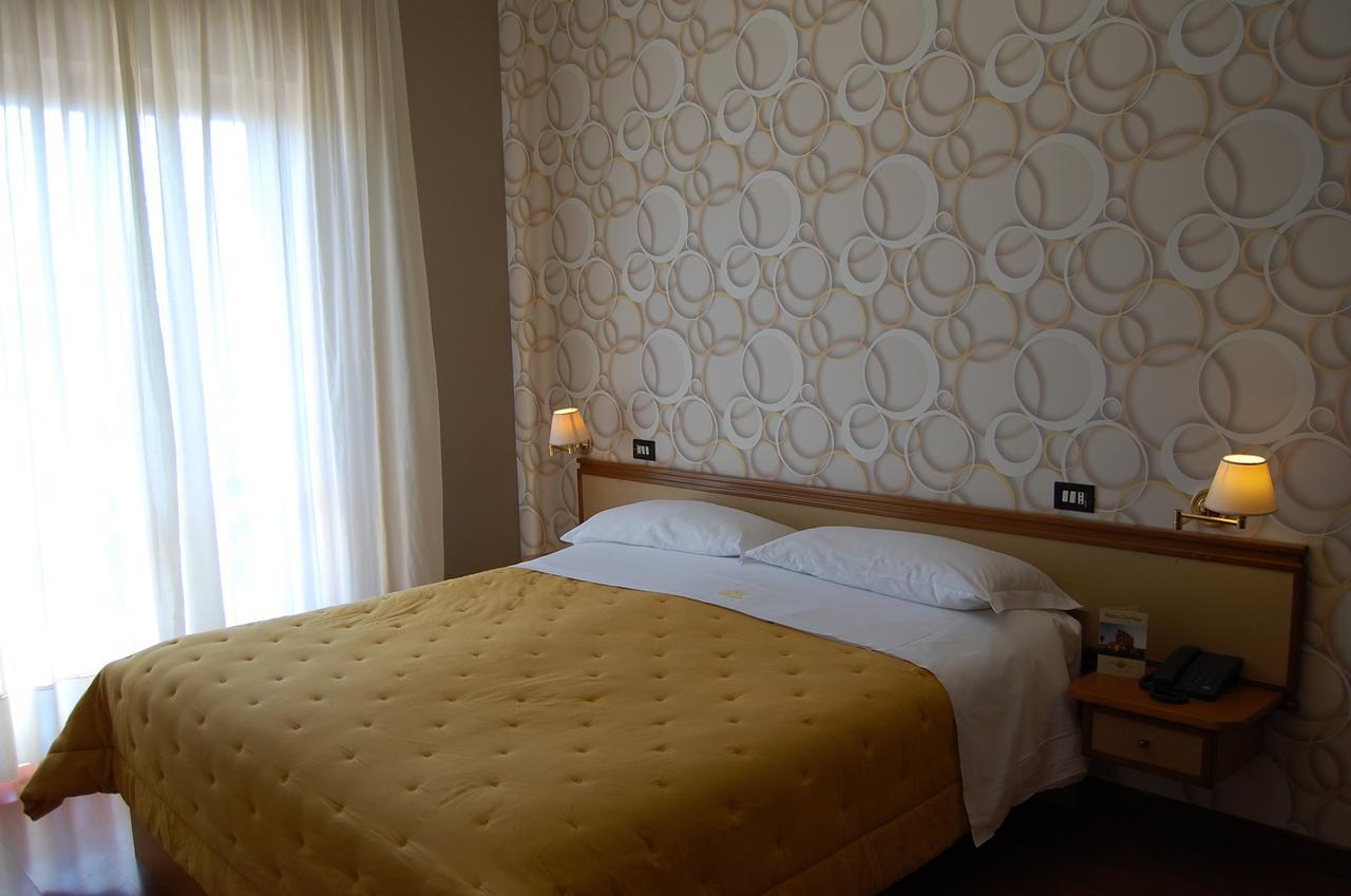 Hotel Ristorante Donato Calvizzano Esterno foto